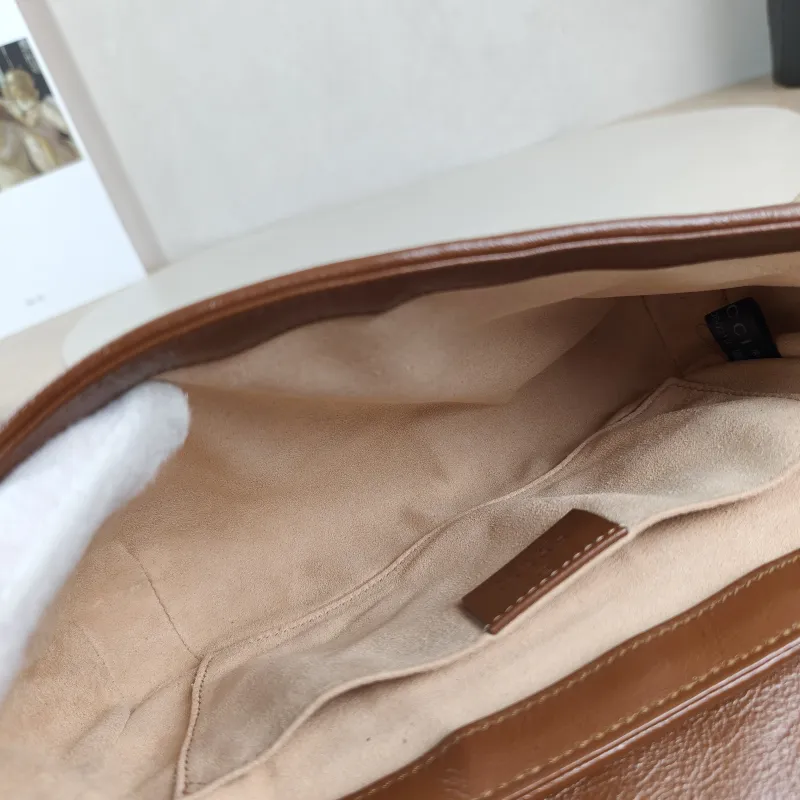 GUCCI Crossbody Bag GG Marmont Small Marmont 22 Caramel Calfskin Small 22 × 6 × 13 cm — detail view 8 of 13