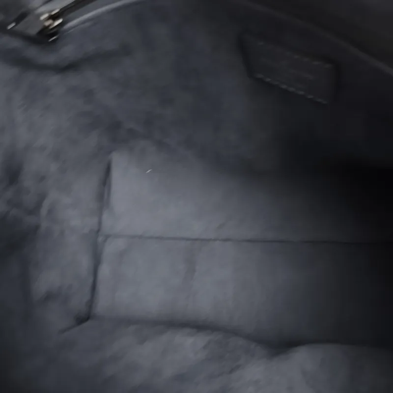 Louis Vuitton Crossbody Bag Carryall Cargo Vibe Grey SL ambskin Small 33.5 × 15 × 23 cm — detail view 5 of 12