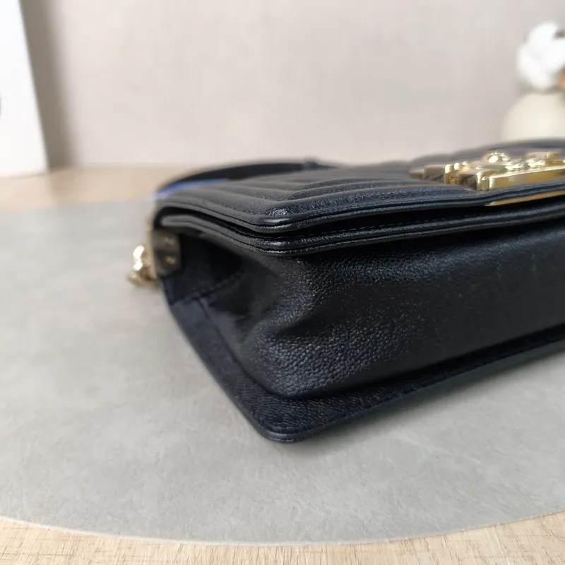 Chanel Crossbody Bagv leboy Black Grained Calfskin Small20.5 × 8.5 × 12 cm — detail view 13 of 13