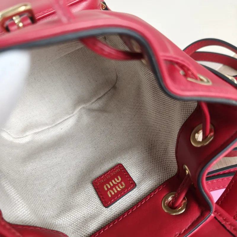 Miumiu Backpack Backpack Red Calfskin Mini 14 × 10 × 17 cm — detail view 10 of 12