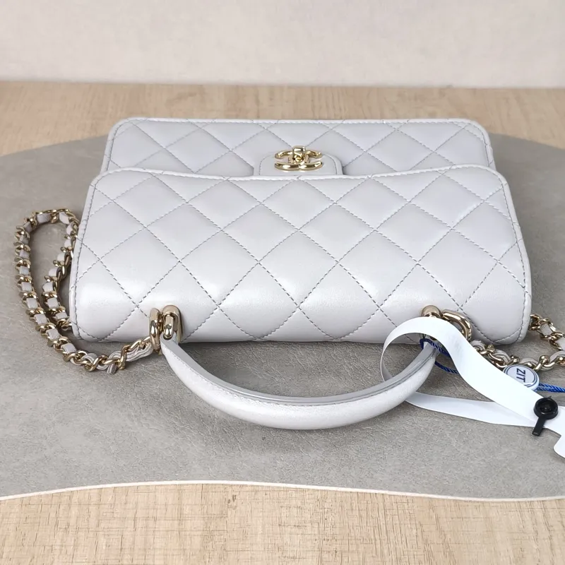 Chanel Backpack Backpack Grey Lambskin One Size 18.2 × 5 × 14 cm — detail view 1 of 11