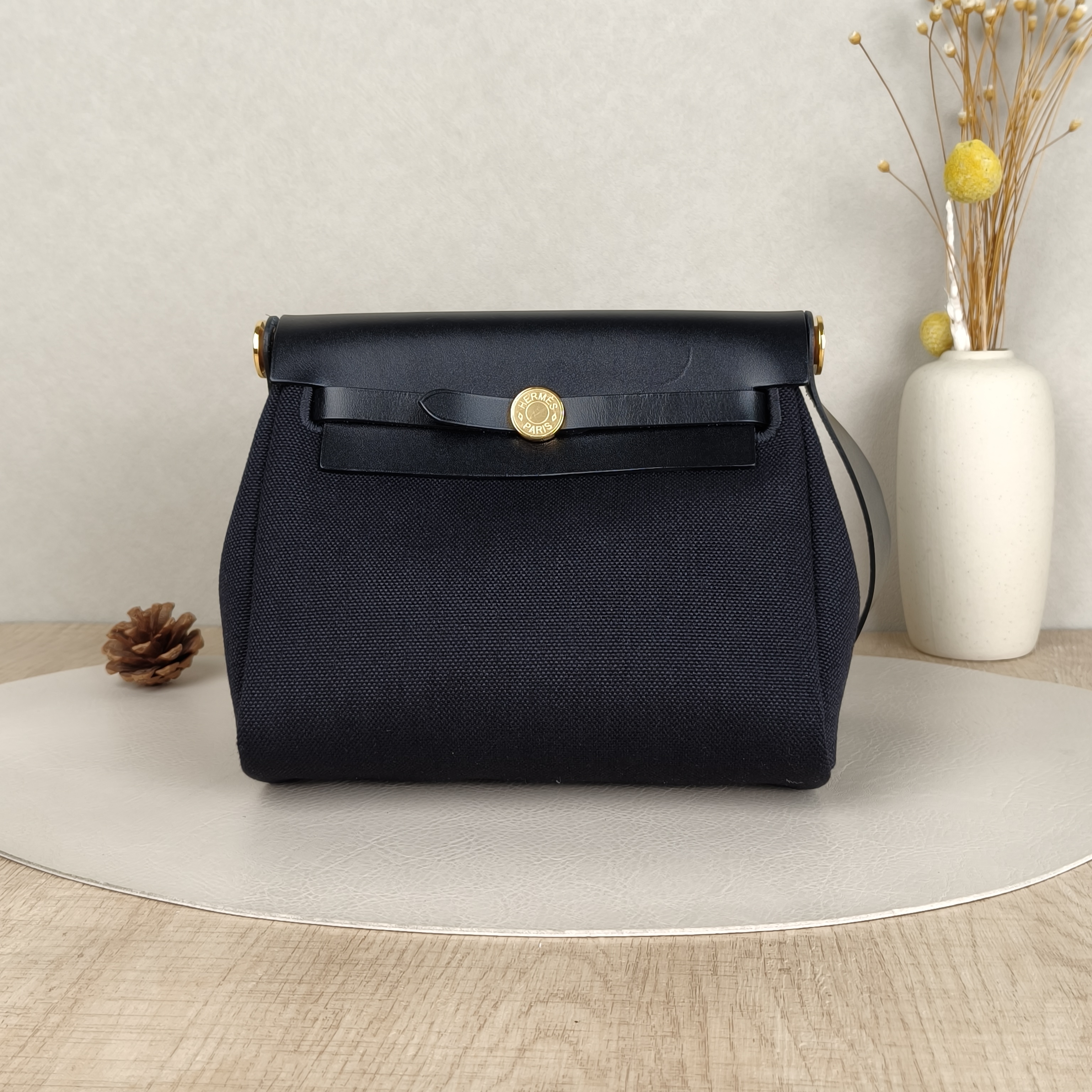 Hermès Crossbody Bag Herbag Zip 20Black Calfskin，Canvasmini20.5 × 7 × 16.5 cm