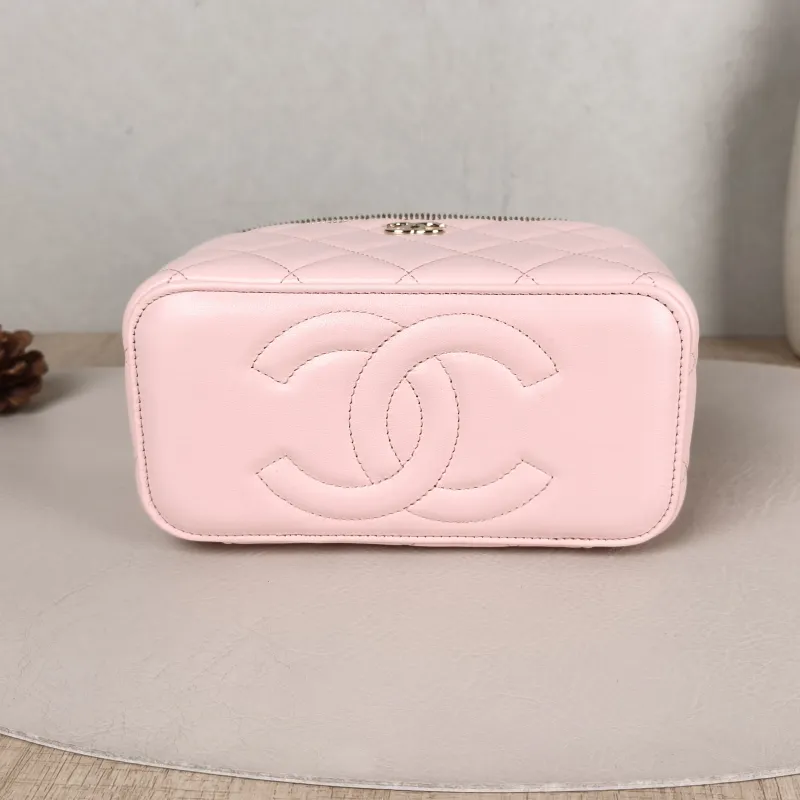 Chanel Crossbody Bag Edition Pink Lambskin Mini 16 × 8 × 9.5 cm — cover view 4 of 6