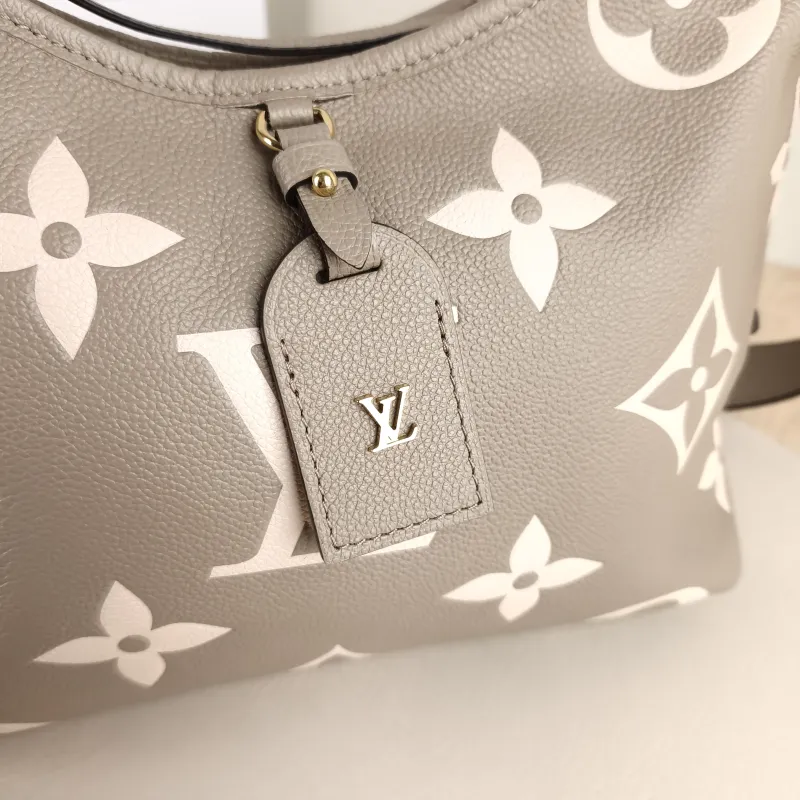 Louis Vuitton Crossbody Bag Carryall Calfskin Small 29.5 × 12 × 24 cm — detail view 8 of 14