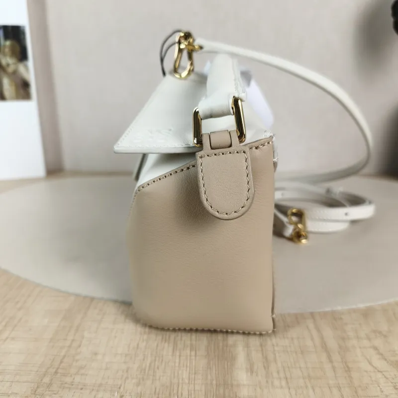 LOEWE Crossbody Bag Puzzle Beige Taupe Calfskin Mini 18 × 8 × 12.5 cm — detail view 4 of 10