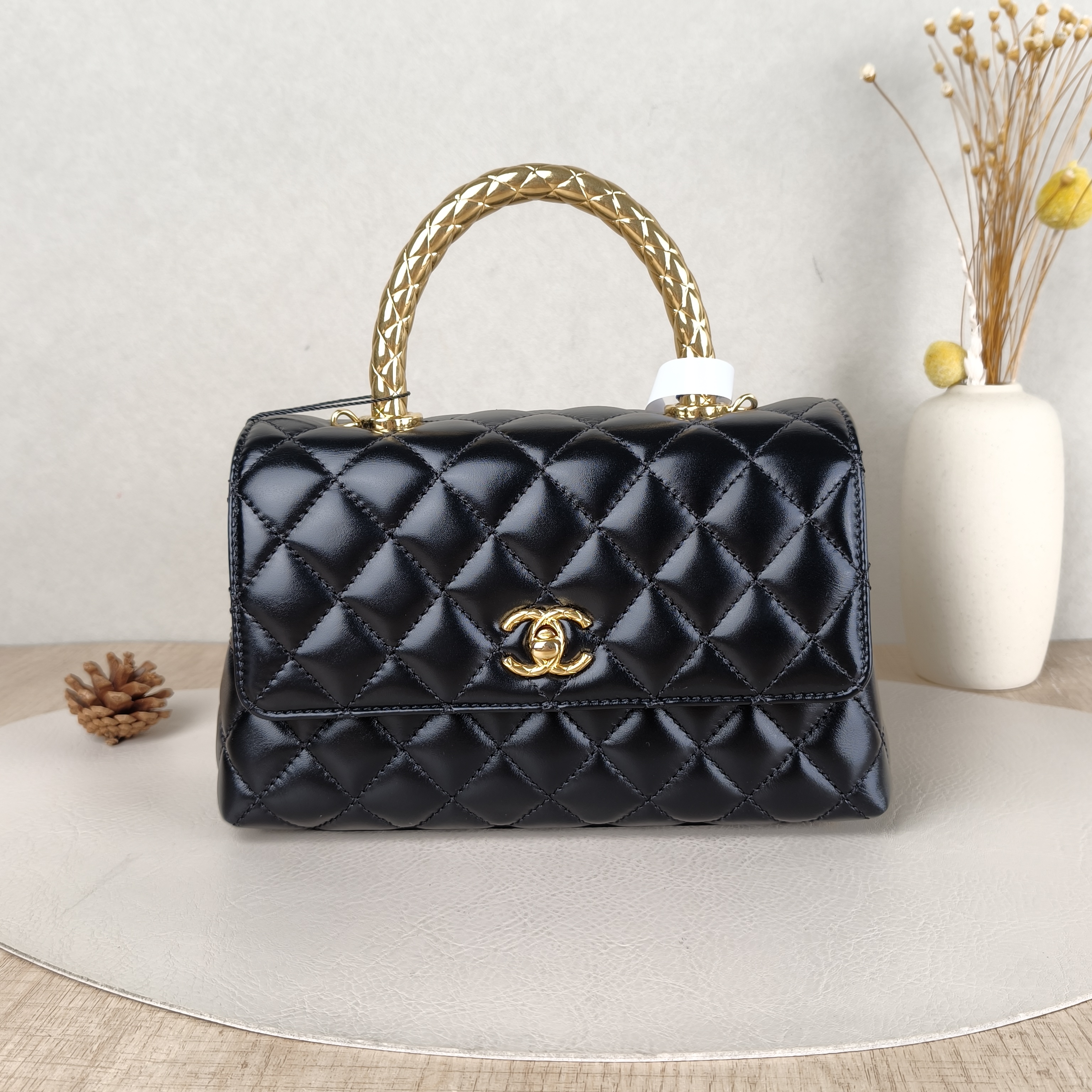 CHANEL Bag 24a coco handle 24*10*14