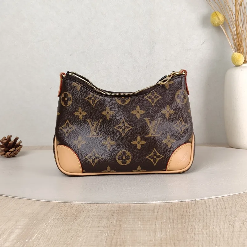 Louis Vuitton Crossbody Bag Boulogne PVC nano 19 × 8 × 13 cm Conditioned