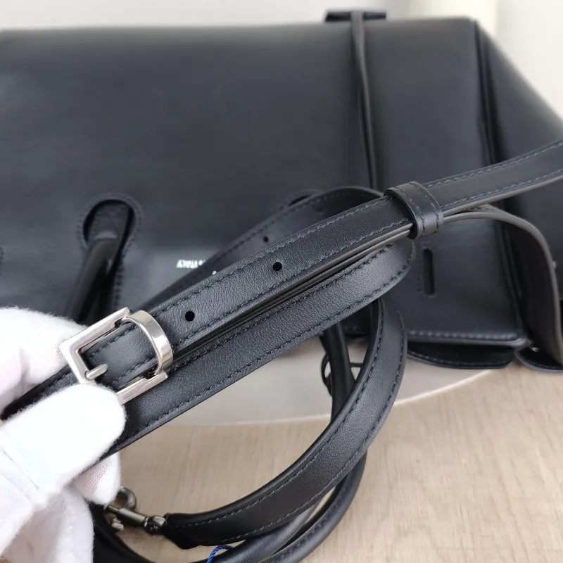 BALENCIAGA Top Handle Bag Bel air Black Calfskin Small 30 × 12 × 20.5 cm — detail view 2 of 12