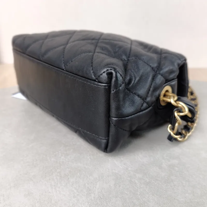 Chanel Crossbody Bag Crossbody Bag Black Lambskin One Size 17.5 × 7 × 9 cm 31 — detail view 11 of 11