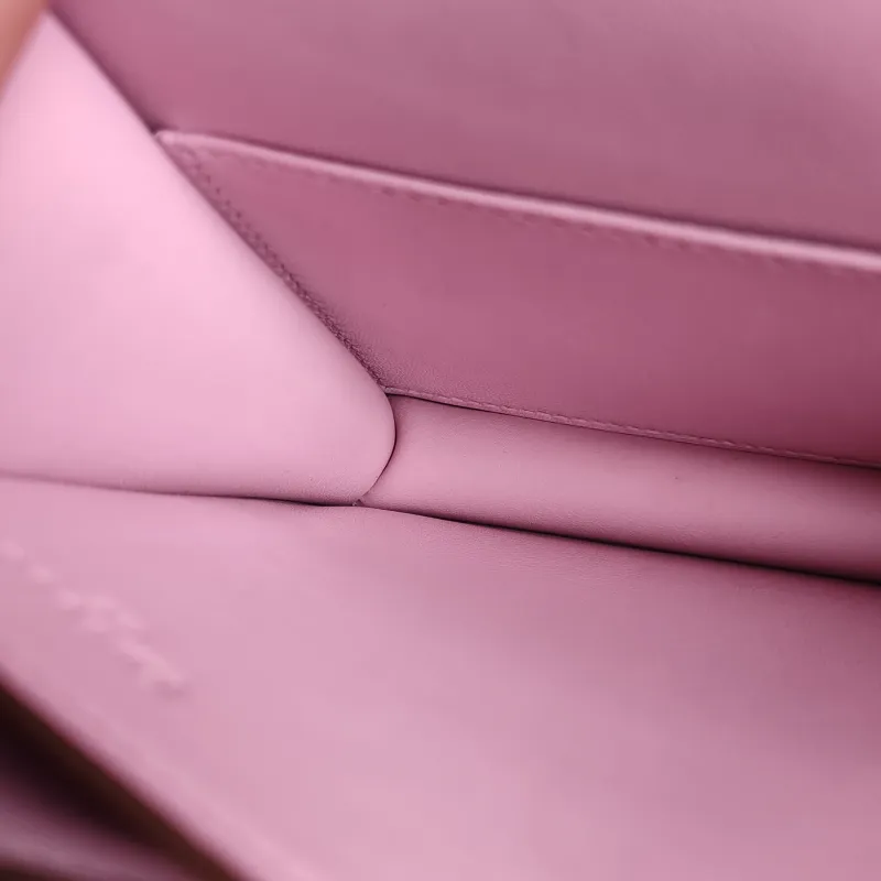 Hermès Crossbody Bag Constance 19 Silver-Tone Hardware X9 Epsom Calfskin Mini 18 × 4 × 15 cm k — detail view 2 of 11