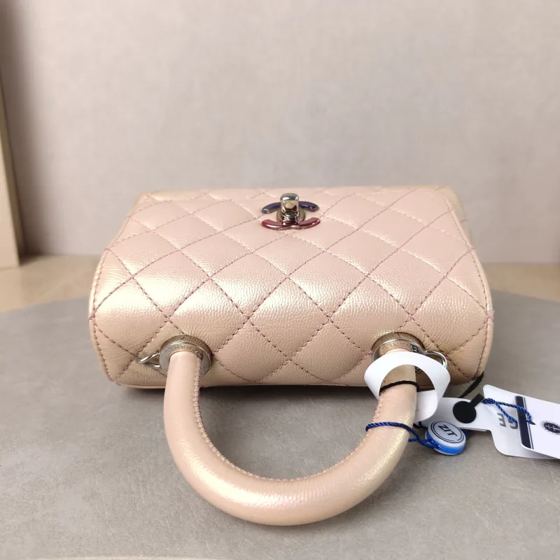 Chanel Crossbody Bag Coco Handle​ Grained Calfskin Mini 19 × 9 × 13 cm — detail view 11 of 12