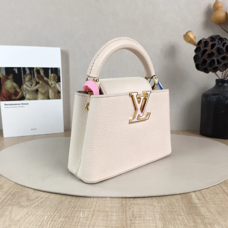 Louis Vuitton Shoulder Bag Capucines Beige Calfskin Mini 21 × 8 × 14 cm — cover view 2 of 5