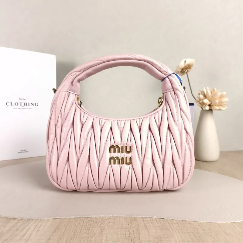 Miumiu Shoulder Bag Wander Matelassé Hobo Pink Lambskin Small 20 × 6 × 17 cm