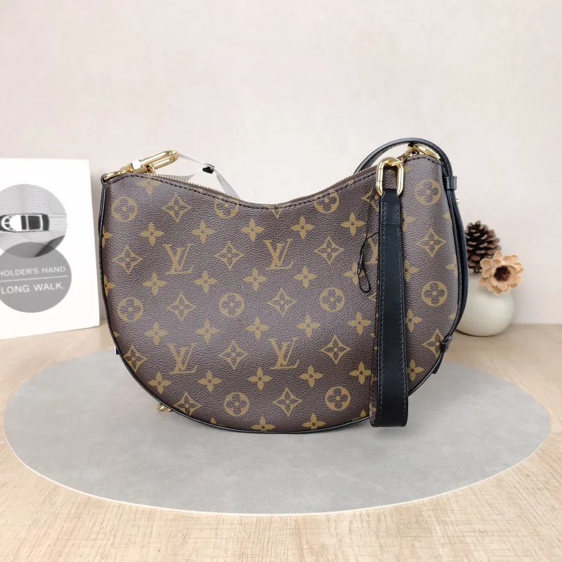 Louis Vuitton Shoulder Bag COOKIE Monogram PVCBB28.5 × 5 × 19 cm
