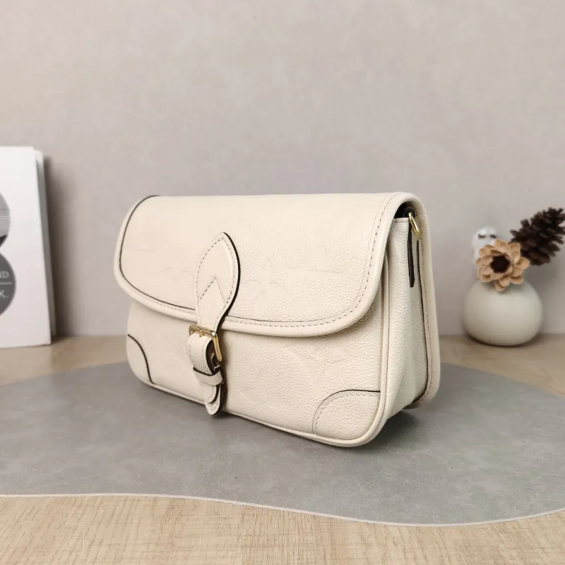 Louis Vuitton Crossbody Bag Diane Baguette Bag White Monogram Empreinte Embossed Calfskin Small 24 × 9 × 15 cm — cover view 3 of 6