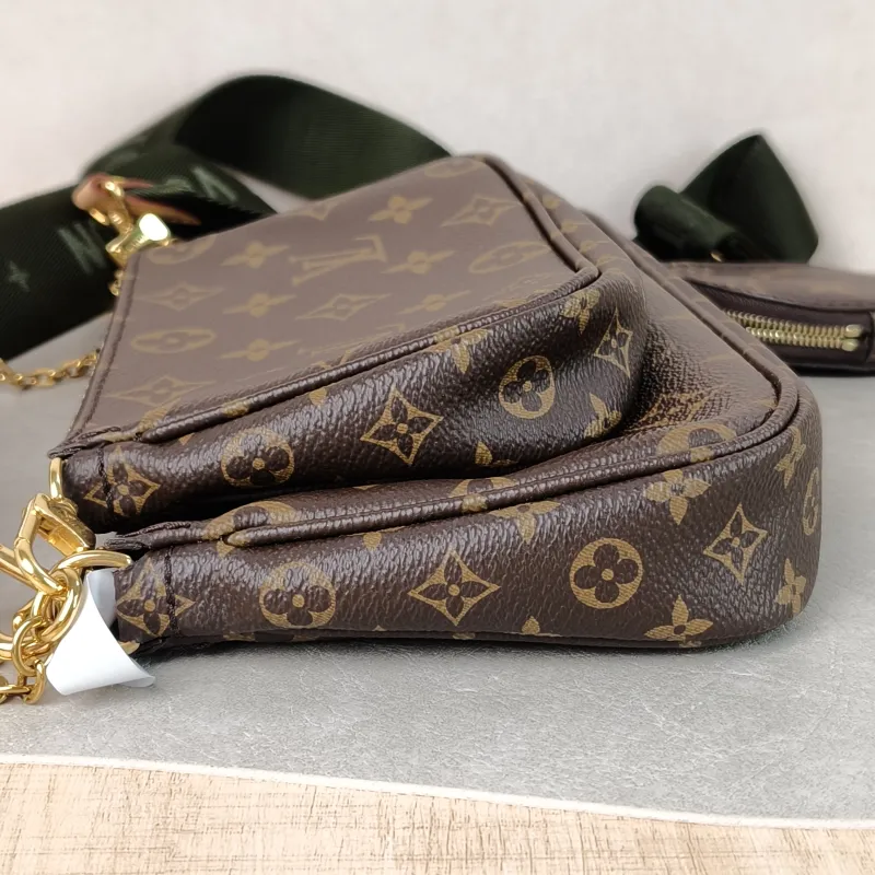 Louis Vuitton Crossbody Bag Multi Pochette Accessoires Shoulder Strap PVC Small 24 × 4 × 13.5 cm — detail view 3 of 11