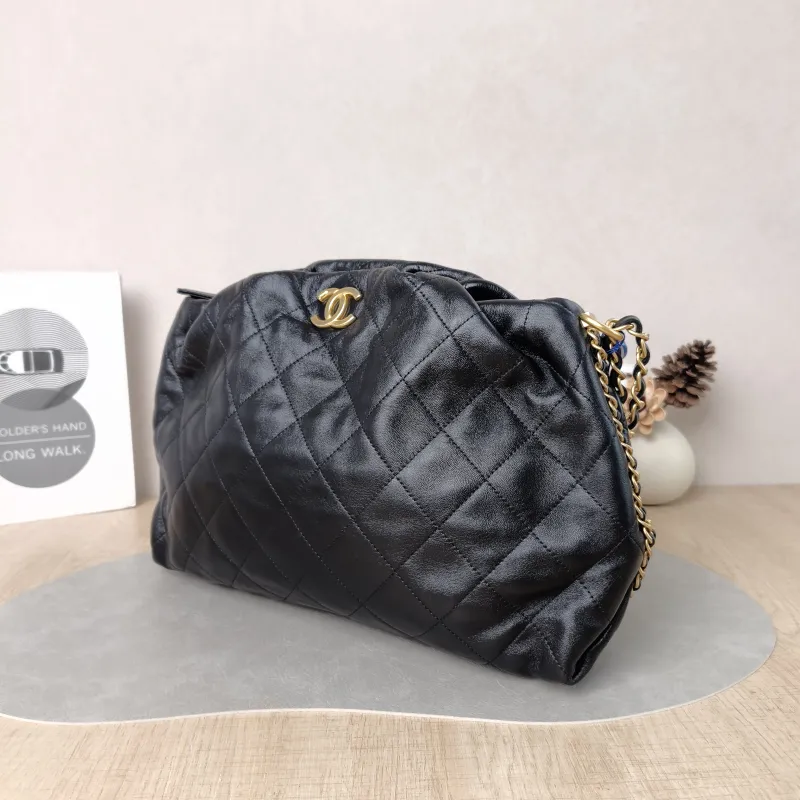 Chanel Shoulder Bag hobo Black Lambskin One Size 32 × 10 × 26 cm 29 — cover view 2 of 6