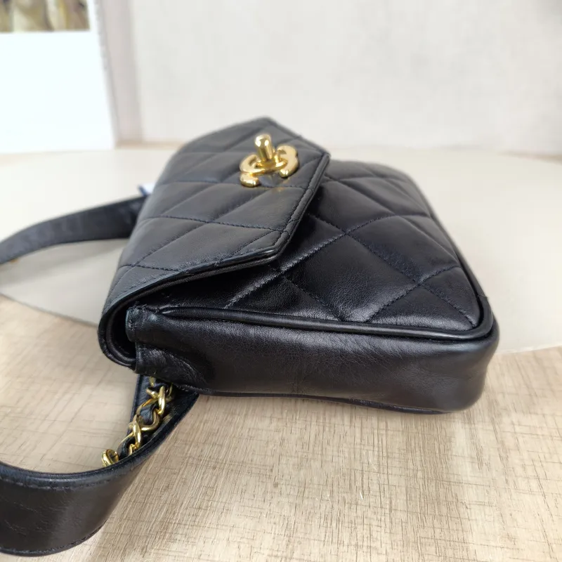 Chanel Belt Bag Belt Bag Black Calfskin One Size15 × 3 × 12 cm — detail view 12 of 12