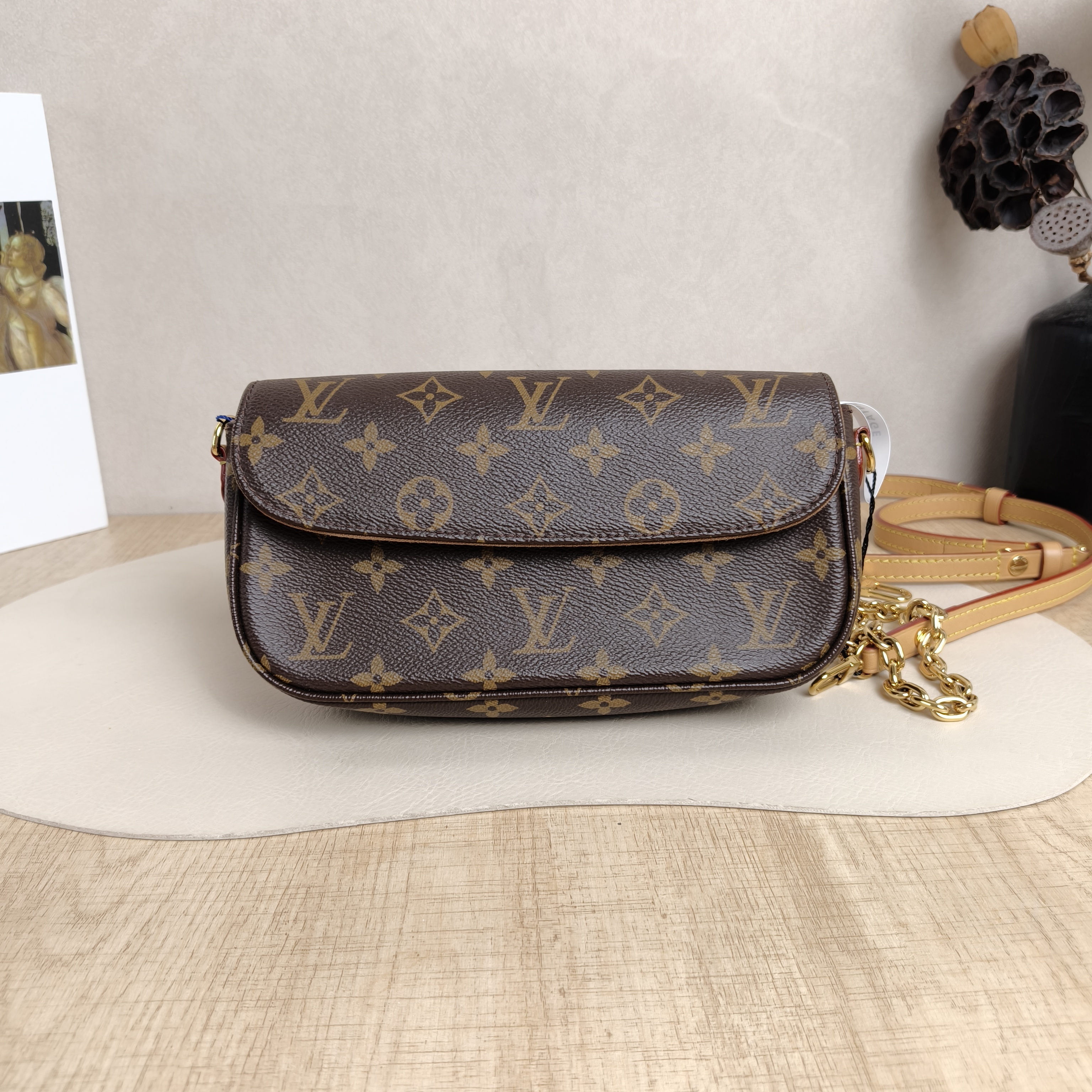 Louis Vuitton Crossbody Bag IVY Monogram PVC Small23.5 × 4.3 × 12 cm