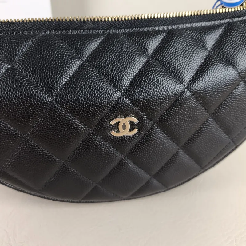 Chanel Crossbody Bag Top Handle Crossbody Bag Black Grained Calfskin One Size 22 × 5 × 15 cm — detail view 11 of 11