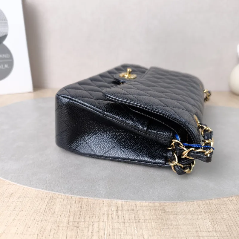 Chanel Crossbody Bag Classic Flap CF Black Grained Calfskin Medium 25.5 × 6.5 × 15.5 cm — detail view 3 of 14