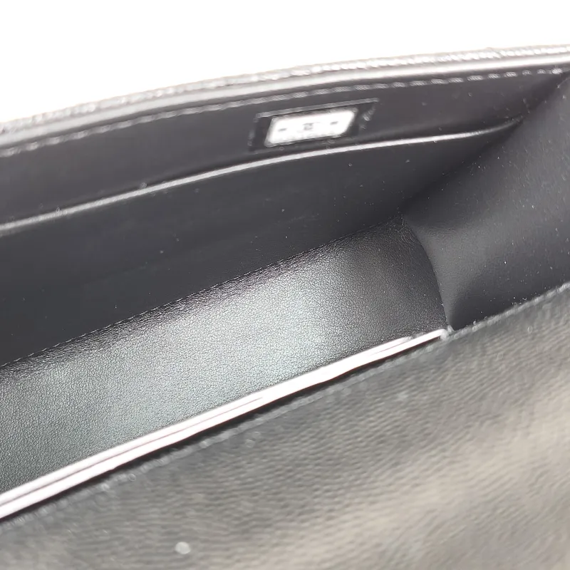 Chanel Crossbody Bag kelly Black Grained Calfskin One Size 18 × 4.5 × 10 cm — detail view 14 of 14