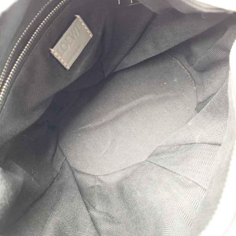 LOEWE Shoulder Bag Grey Calfskin Large 36 × 26.5 × 22 cm — detail view 1 of 10
