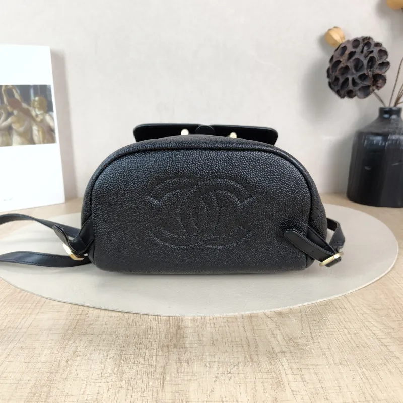 Chanel Backpack vanity case Backpack Black Calfskin One Size 22 × 13 × 25 cm 26 — cover view 6 of 6