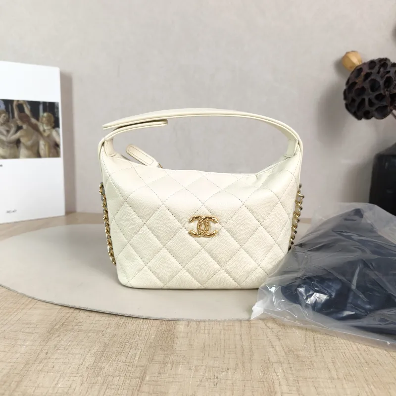 Chanel Crossbody Bag Crossbody Bag White Grained Calfskin One Size 16 × 6.5 × 13 cm — cover view 6 of 6