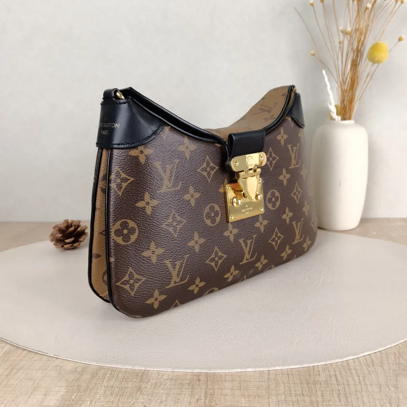 Louis Vuitton Crossbody Bag Twinny Monogram PVC One Size 29 × 9 × 19 cm — cover view 4 of 5