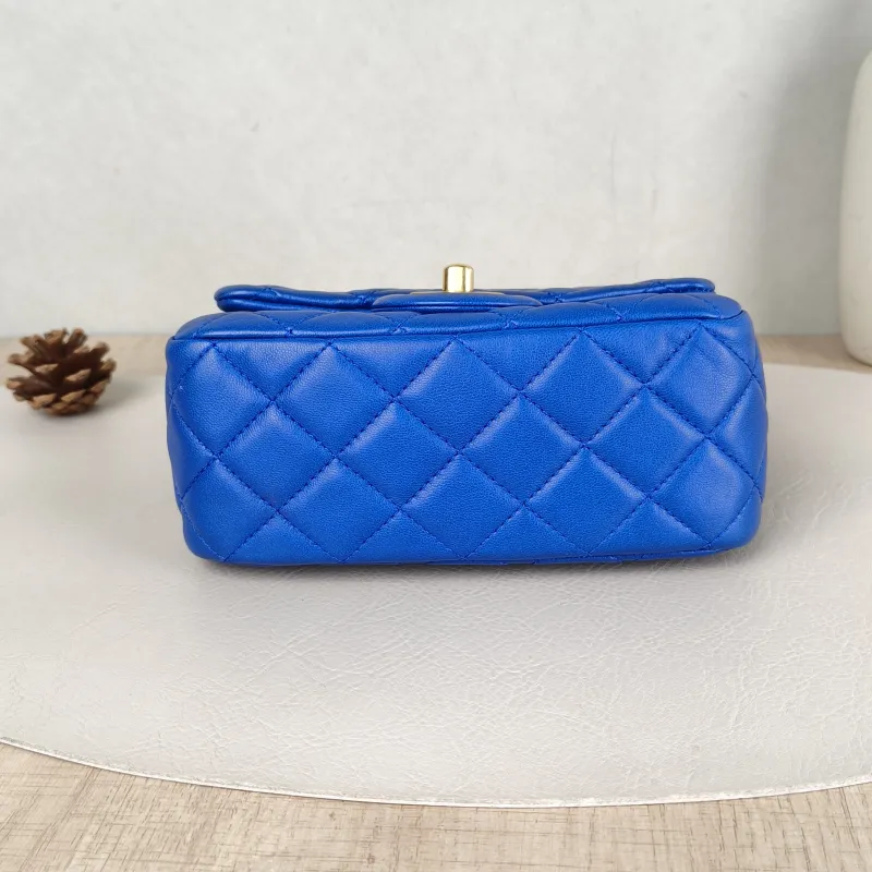 Chanel Crossbody Bag Blue Lambskin One Size17 × 8 × 13.5 cm — cover view 6 of 6