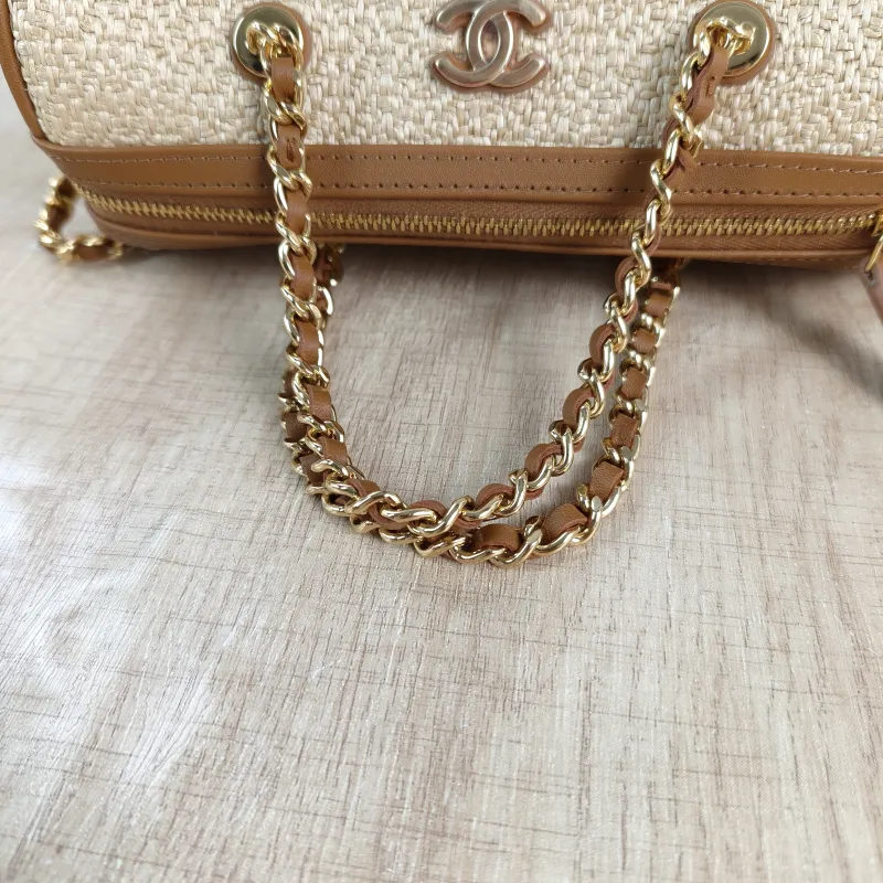 Chanel Crossbody Bag Crossbody Bag Brown Woven Mini 19 × 11 × 11 cm — detail view 6 of 11