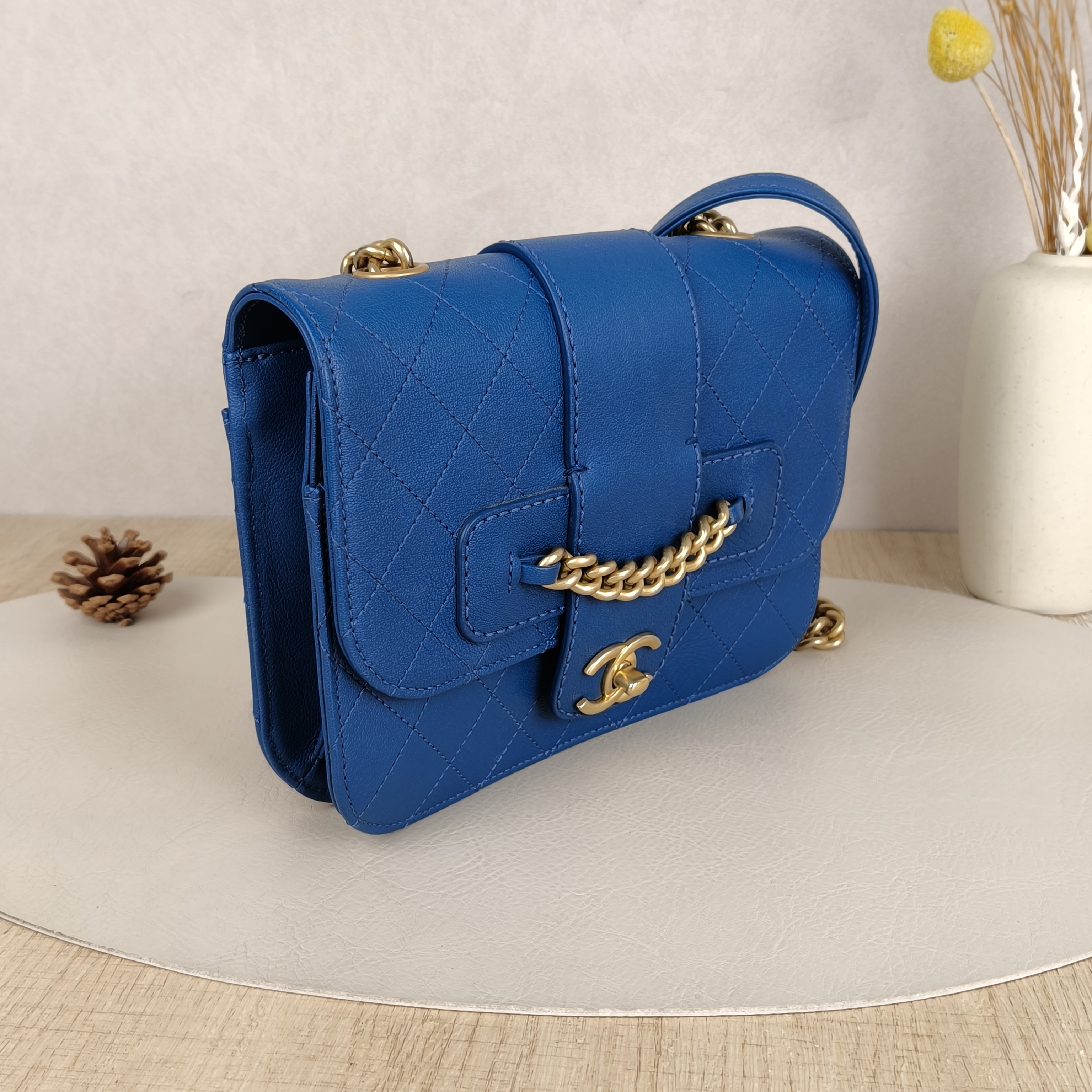Chanel Crossbody Bagcf Collection Crossbody Bag Blue Calfskin One Size21 × 3.5 × 16 cm — cover view 5 of 8