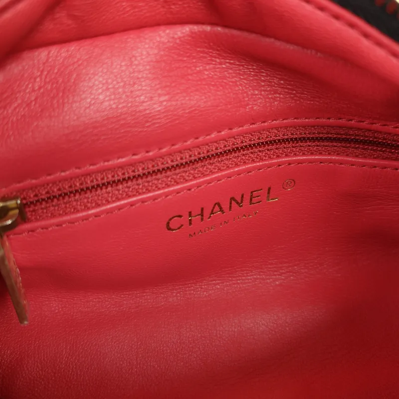 Chanel Crossbody Bag Gabrielle Hobo Black Lambskin Small19 × 7 × 13 cm — detail view 10 of 14