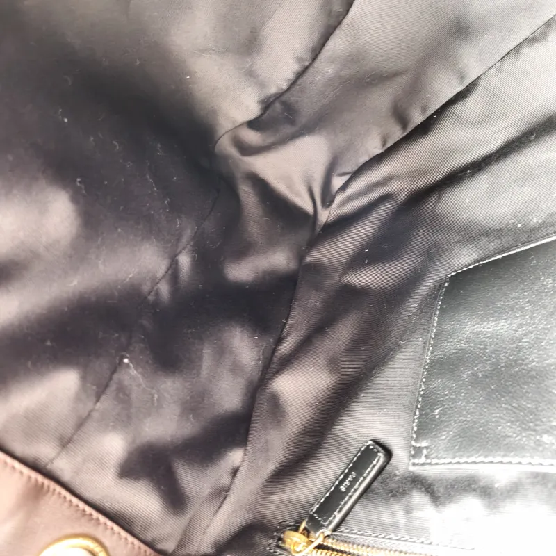 SAINT LAURENT Crossbody Bag Jamie 4.3 Chain Bag SL ambskin Large 43 × 9 × 29 cm — detail view 7 of 14