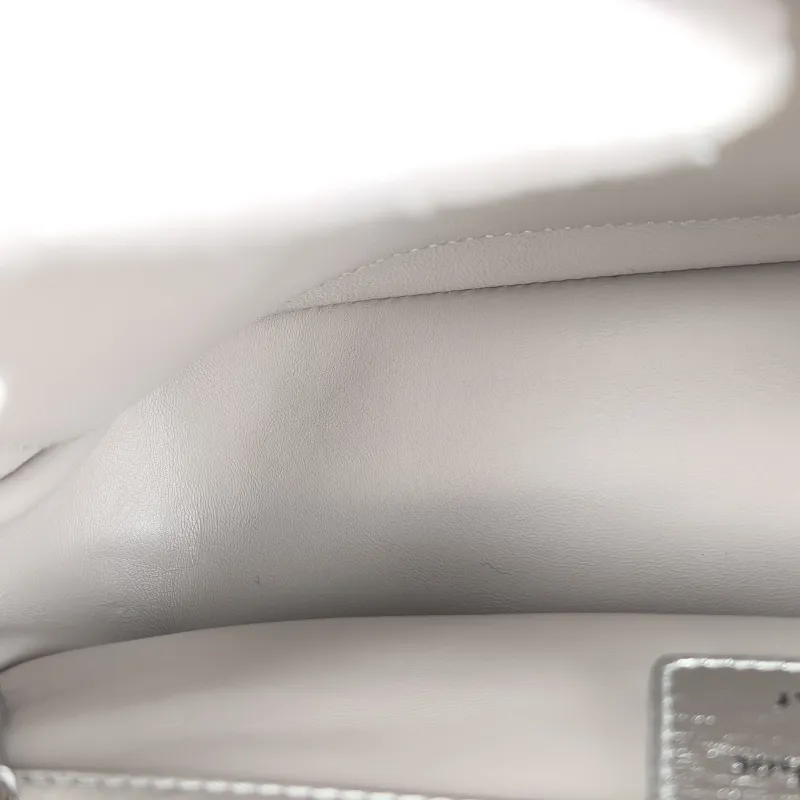 DIOR Crossbody Bag Caro Chain Bag Silver Waxed Leather Medium25.5 × 9 × 15.5 cm — detail view 10 of 13