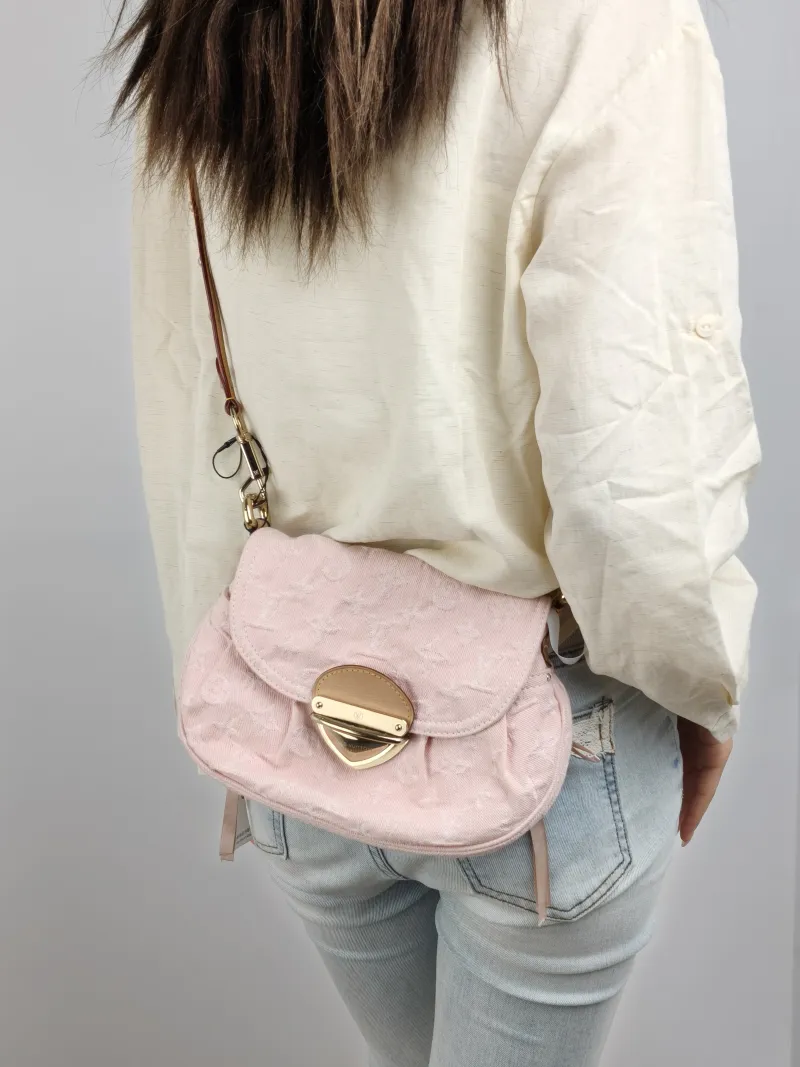 Louis Vuitton Shoulder Bag Sunset Pink 27 × 3 × 18 cm — on-model view 2 of 2