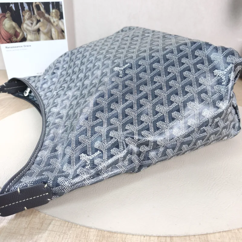 GOYARD Shoulder Bag Boheme Hobo​ Grey ine Canvas Small 43 × 14 × 27 cm — detail view 8 of 14