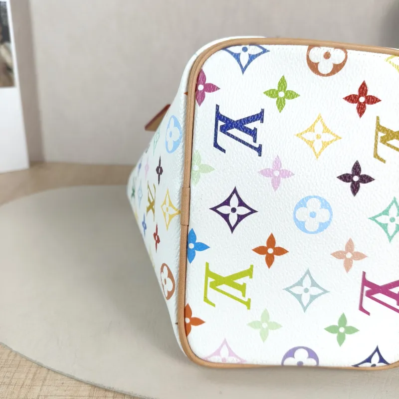 Louis Vuitton Top Handle Bag ALL IN BB Multicolore PVC BB 16 × 12 × 18 cm — detail view 2 of 11