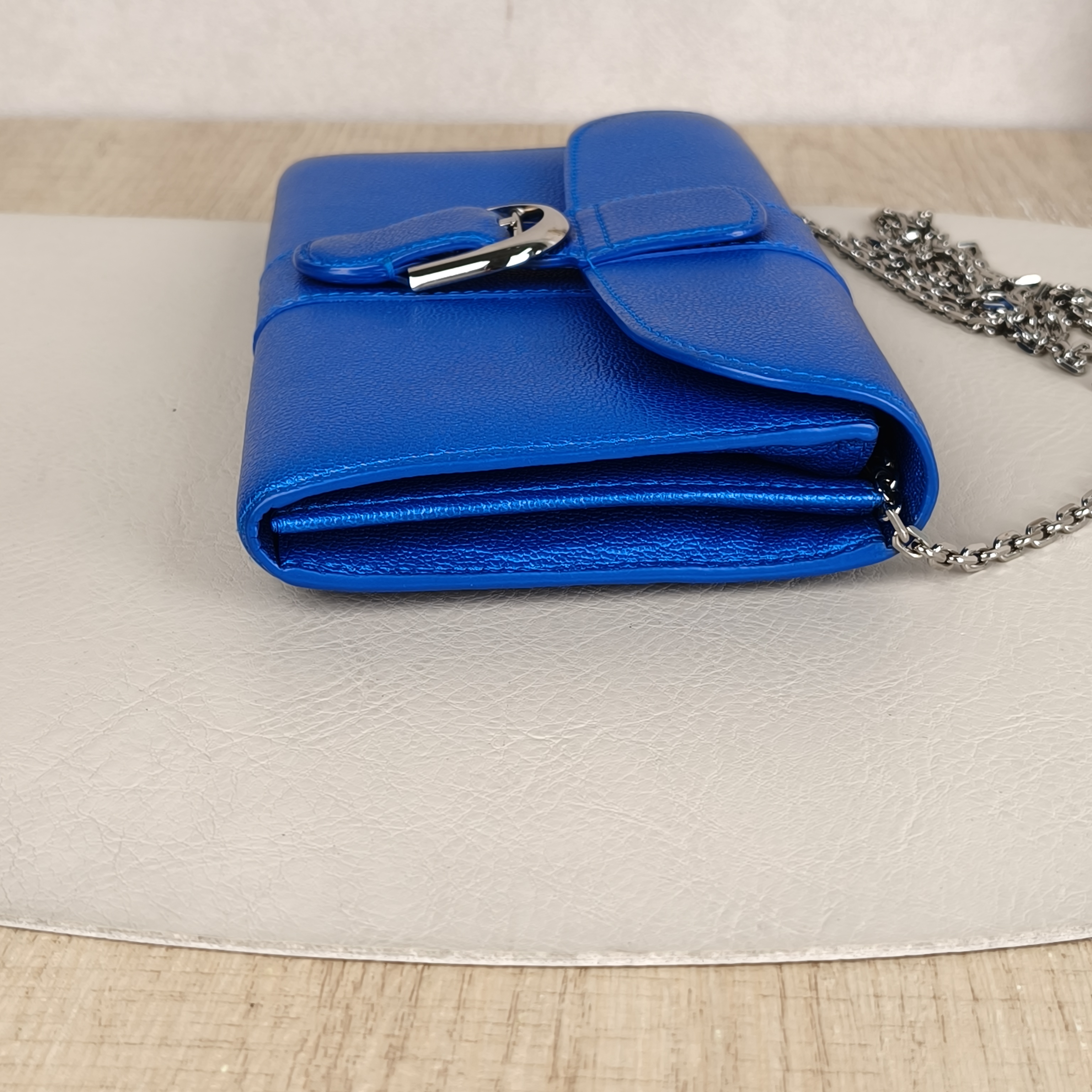 DELVAUX Crossbody Bag Crossbody Bag Blue Calfskin 21 × 3 × 12 cm — cover view 2 of 8