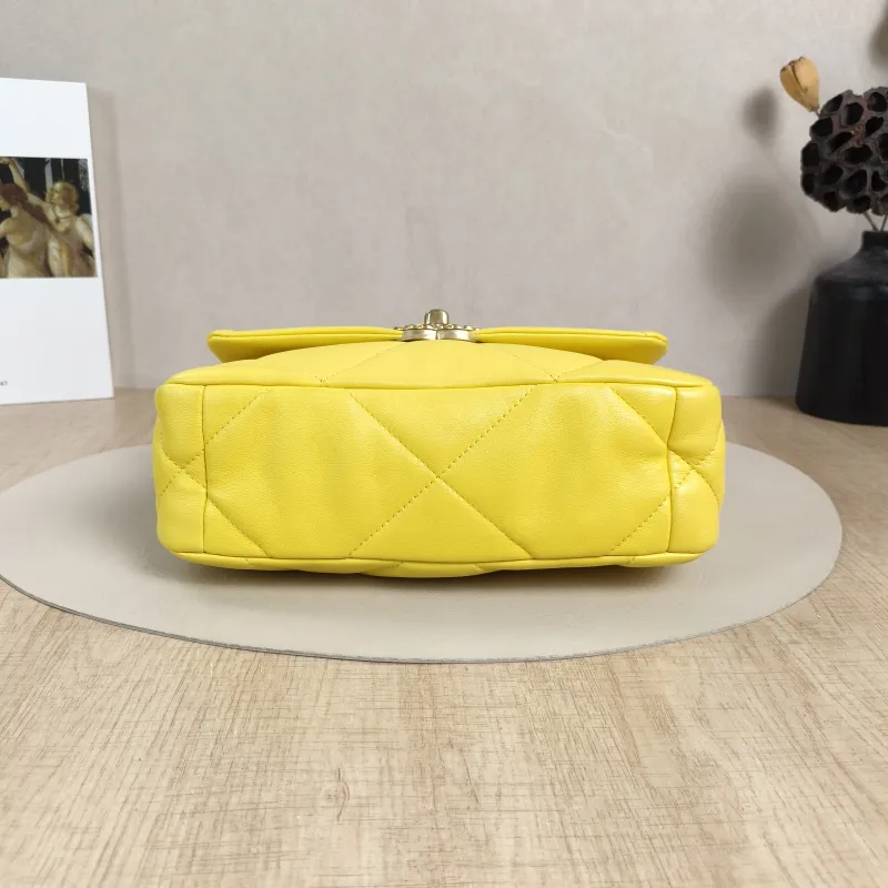 Chanel Crossbody Bag19Bag Yellow Lambskin Small26 × 9 × 16 cm — cover view 3 of 6