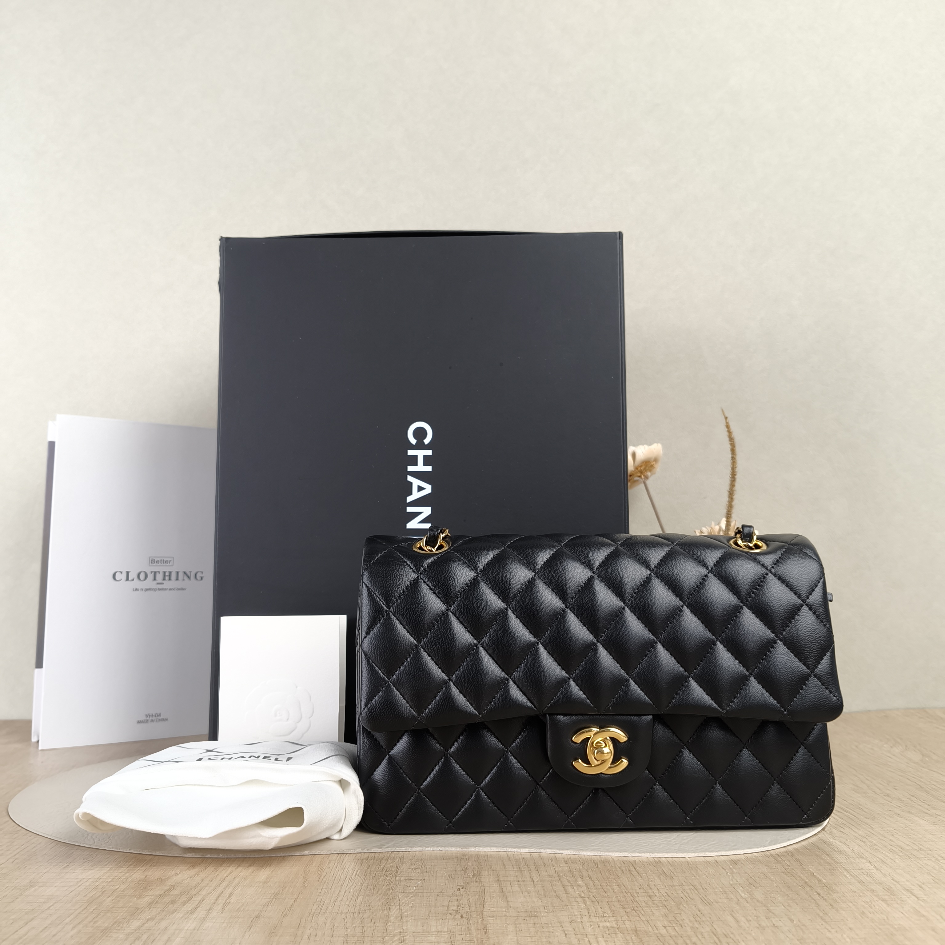 Chanel Crossbody Bag Classic Flap CF Black Lambskin Medium25.5 × 6.5 × 15.5 cm — cover view 4 of 6