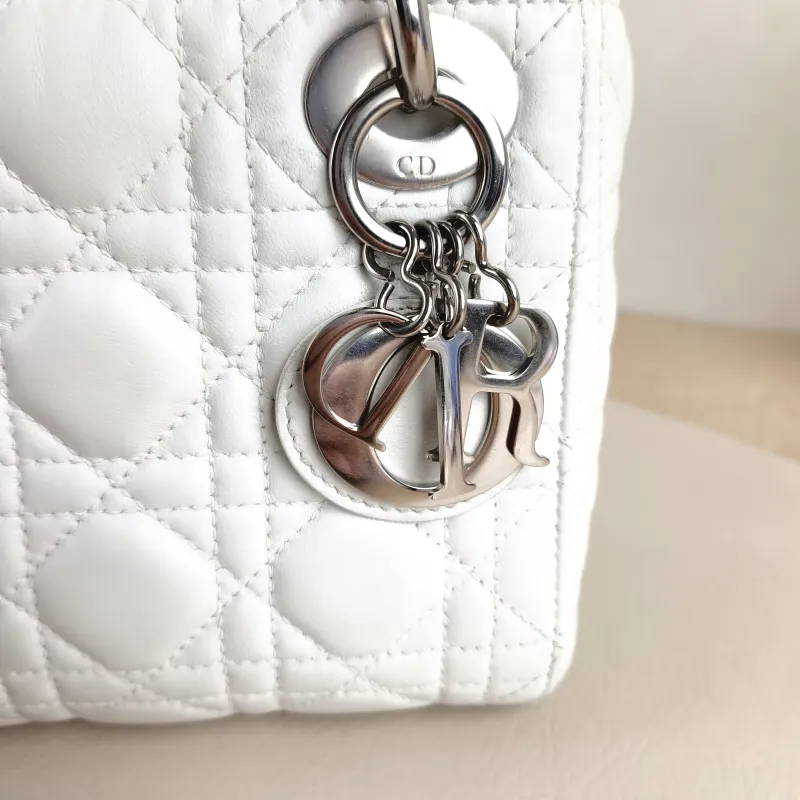 DIOR Crossbody Bag Lady Lady Dior Bag White Lambskin Mini 17 × 7 × 15 cm Conditioned — detail view 4 of 11