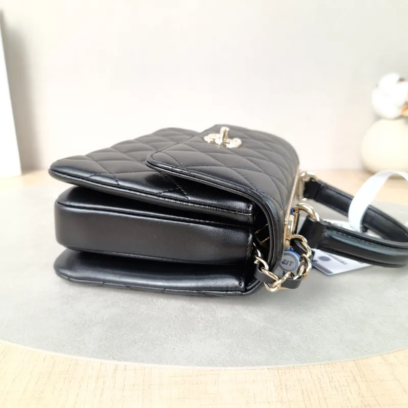 Chanel Top Handle Bag Trendy CC Black Lambskin Mini 19.5 × 8 × 14.5 cm — detail view 3 of 15