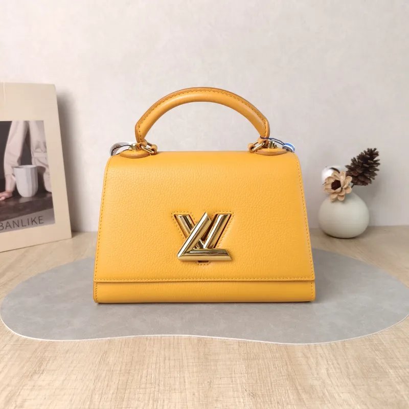 Louis Vuitton Shoulder Bag Twist One Handle Edition Small 25 × 11 × 17 cm