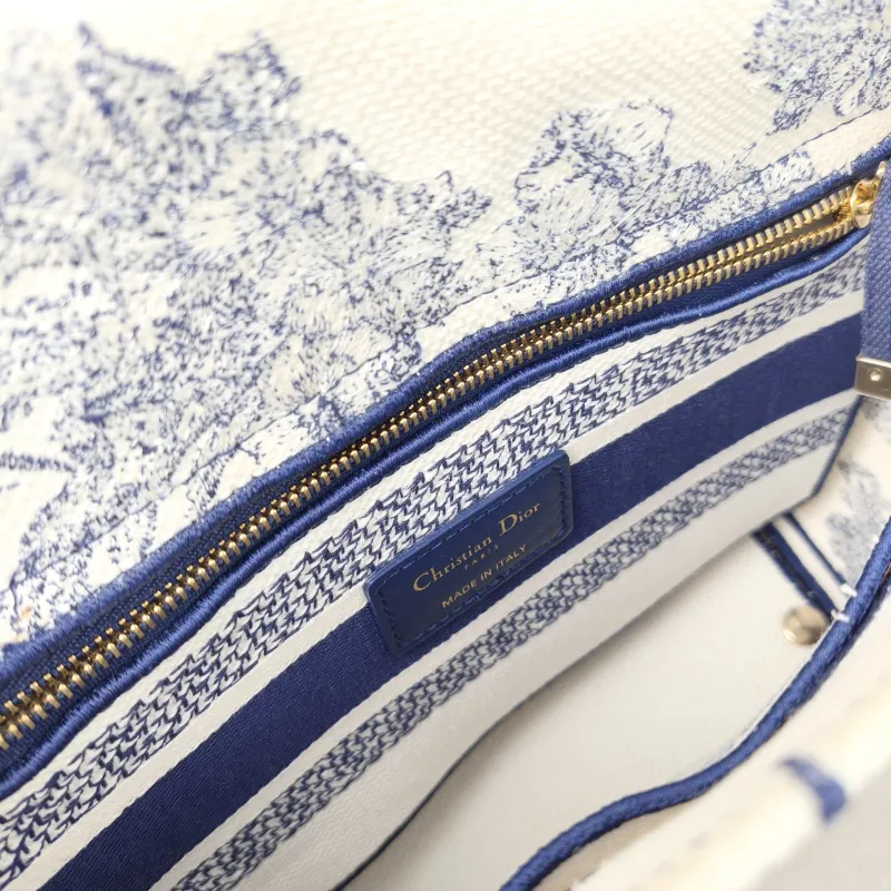 DIOR Top Handle Bag Lady Lady Dior Bag Blue Canvas Medium 24 × 12 × 21 cm — detail view 4 of 13