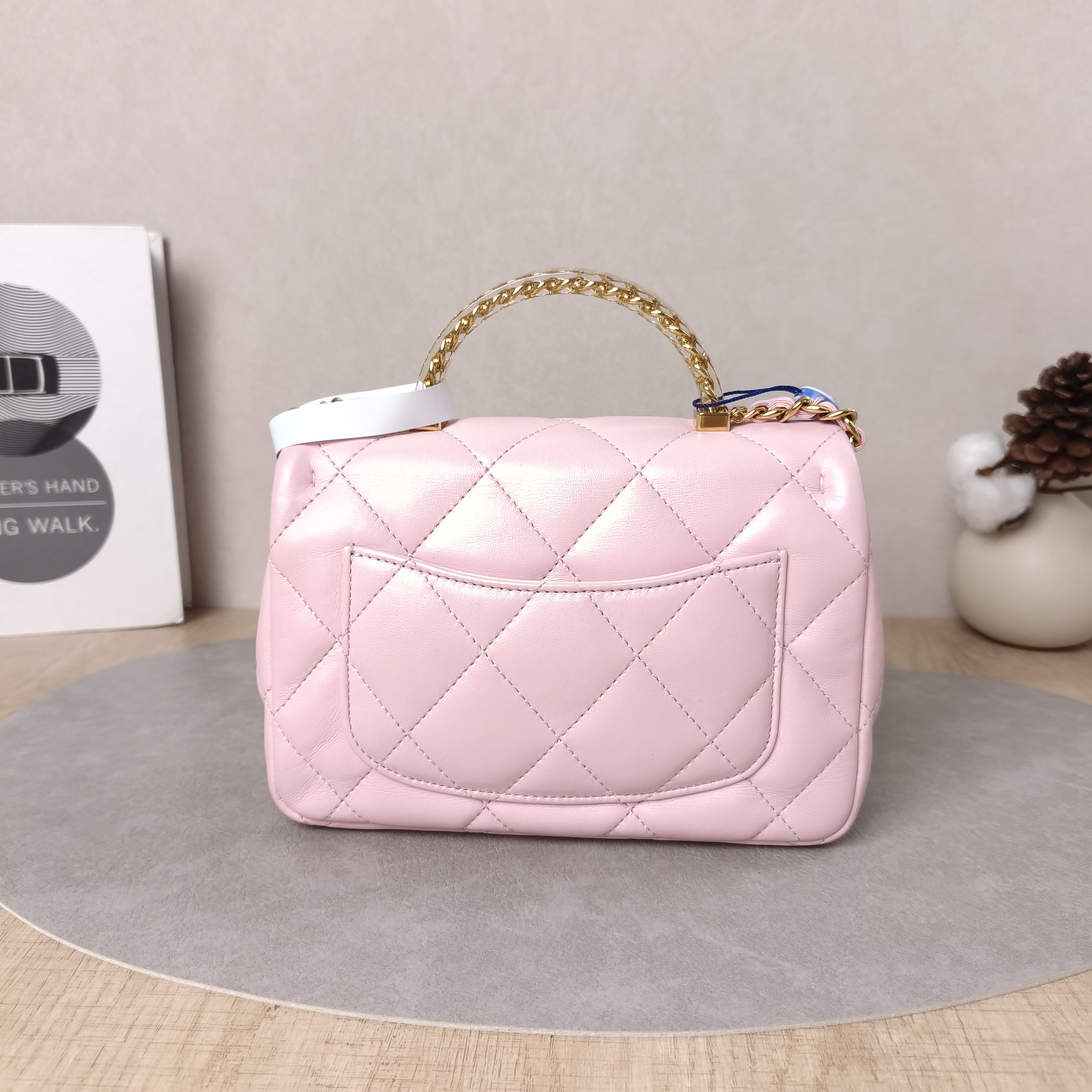 Chanel Crossbody Bag24s Pink Lambskin One Size19 × 6 × 12 cm — cover view 3 of 6