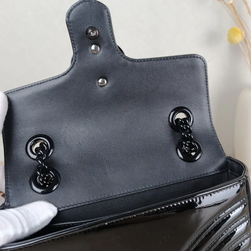 GUCCI Crossbody Bag GG Marmont Small Marmont So Black 22 Black Patent Leather Small 22 × 6 × 13 cm — detail view 12 of 13