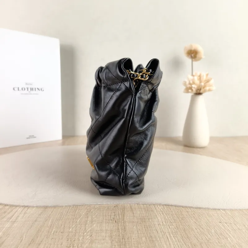 Chanel Shoulder Bag 22Bag Black CC alfskin Mini 20 × 6 × 19 cm — detail view 10 of 12