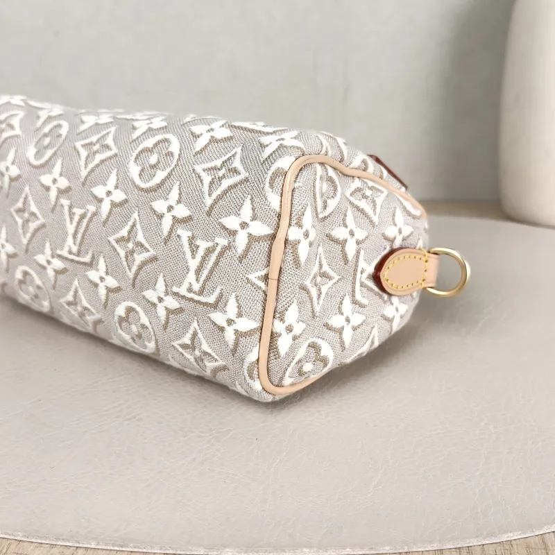 Louis Vuitton Crossbody Bag Speedy Nano Beige nano 16 × 7.5 × 10 cm — detail view 12 of 13